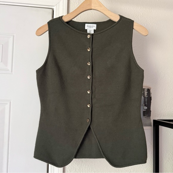 Song of Style Tops - Song of Style Olive Green Sleeveless Button-Front Tank